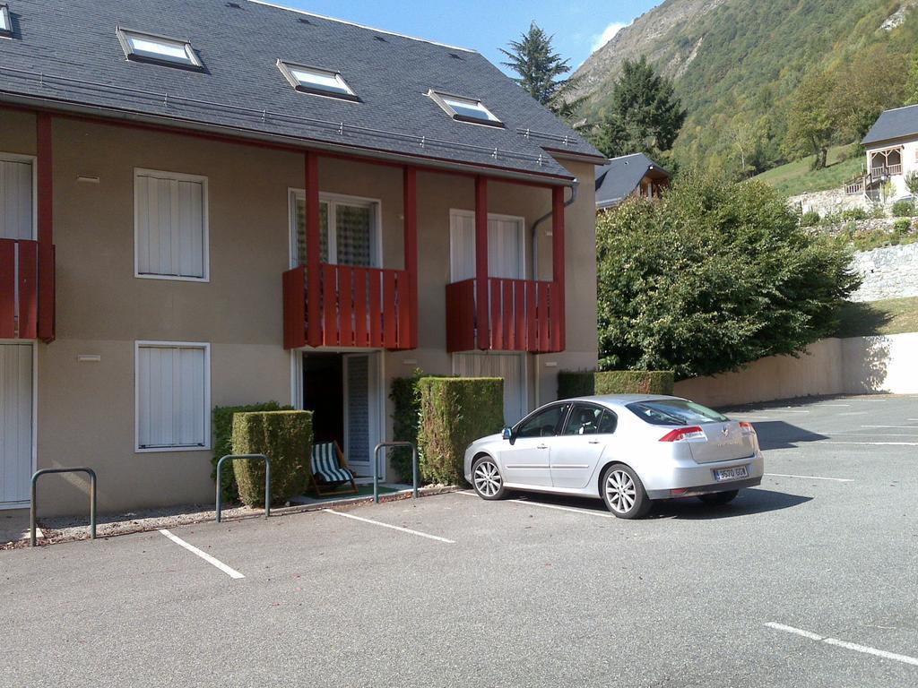 Studio Pirineo Frances Luz-Saint-Sauveur Bilik gambar